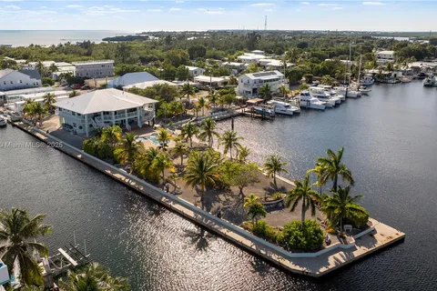 301 Oleander Dr, Tavernier FL 33070