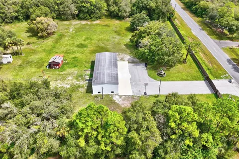227 Hunting Club Ave, Clewiston FL 33440