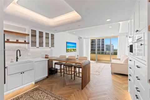 3350 SW 27 AV # 1503, Coconut Grove FL 33133