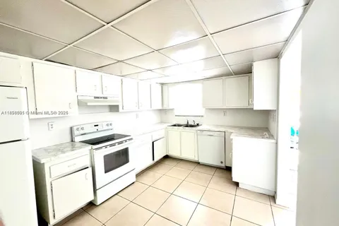 3100 Coral Springs Dr # 2H, Coral Springs FL 33065