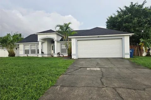 241 NE Biltmore Ave, Palm Bay FL 32907