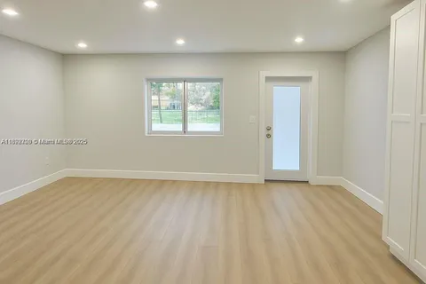 945 Sharazad Blvd, Opa-Locka FL 33054