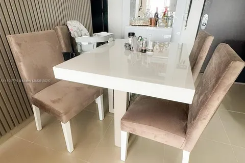 avenida 7A norte #56-128 # 302, FL