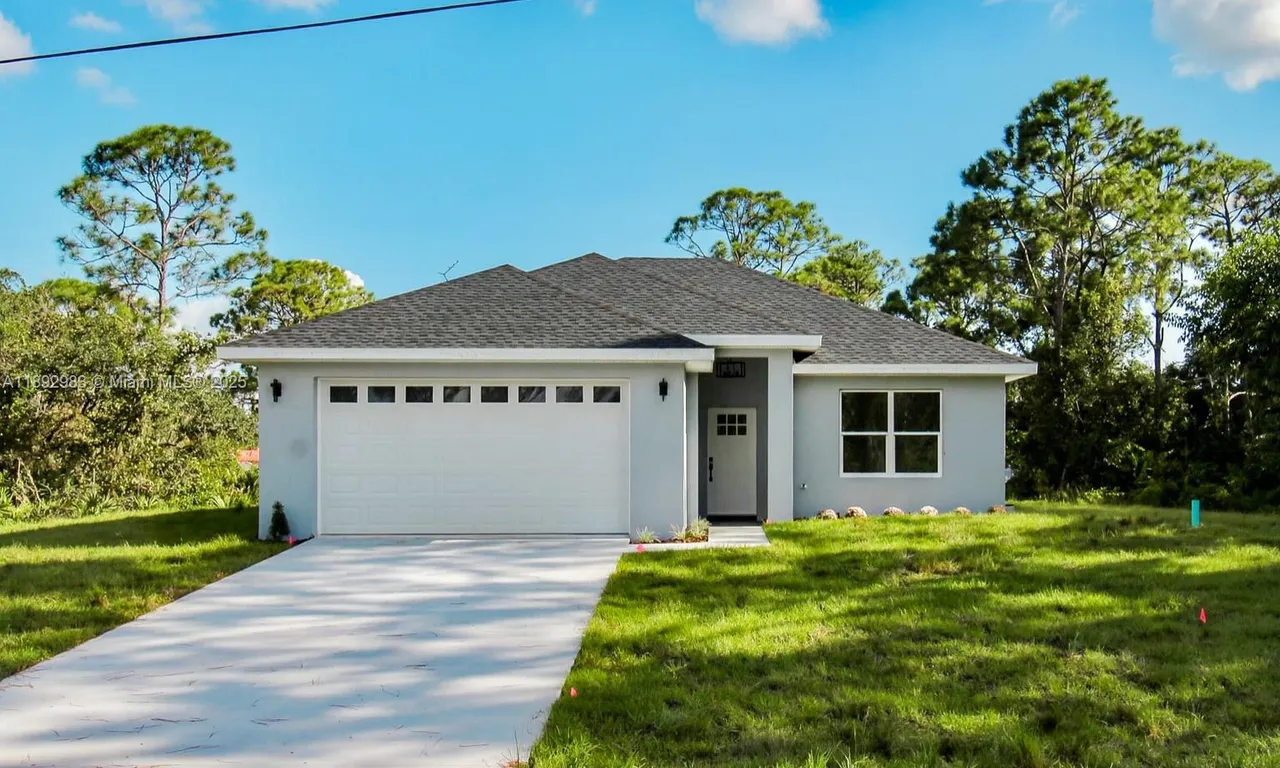 454 Bonnie Rd NW, Lake Placid FL 33852