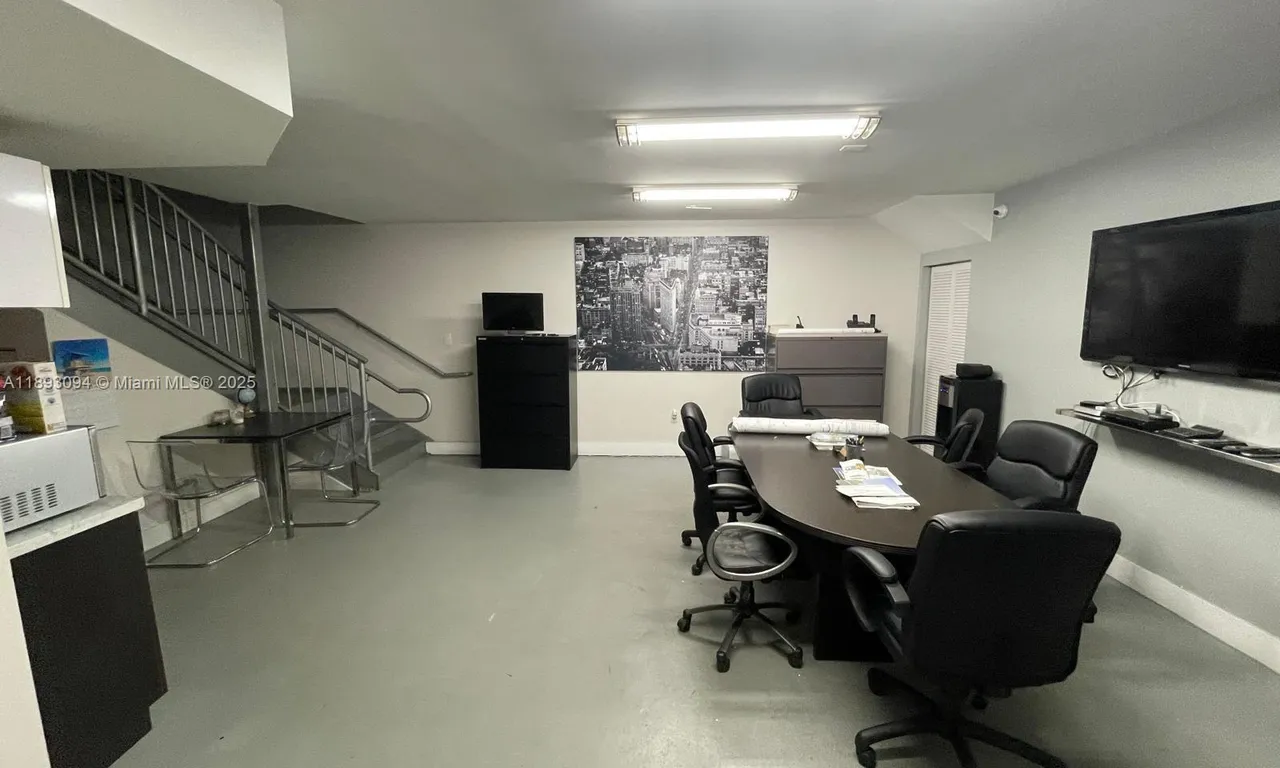 10820 NW 138th St # C, Hialeah Gardens FL 33018