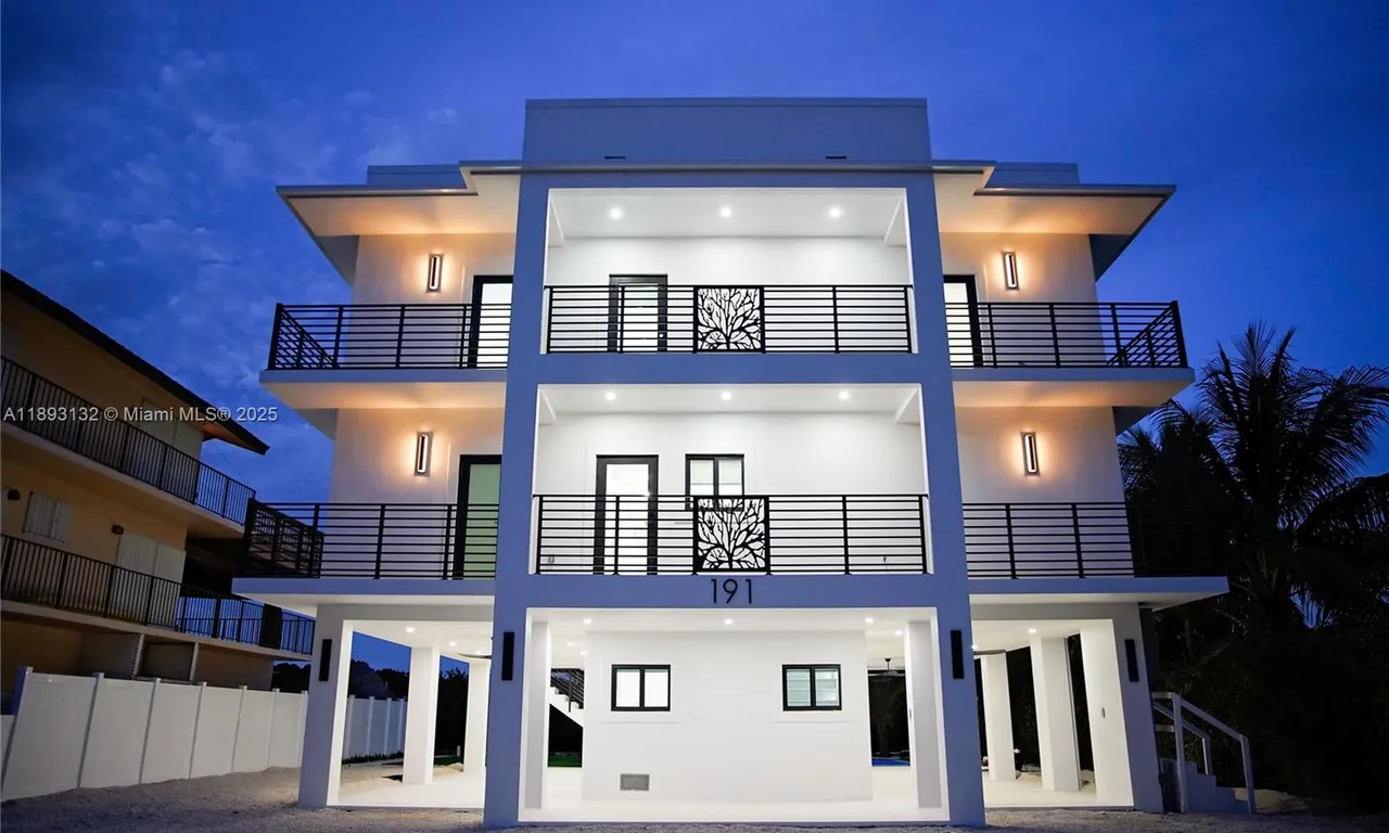 191 Fontaine Dr, Tavernier FL 33070