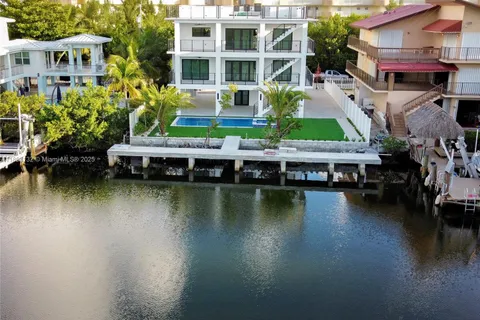 191 Fontaine Dr, Tavernier FL 33070