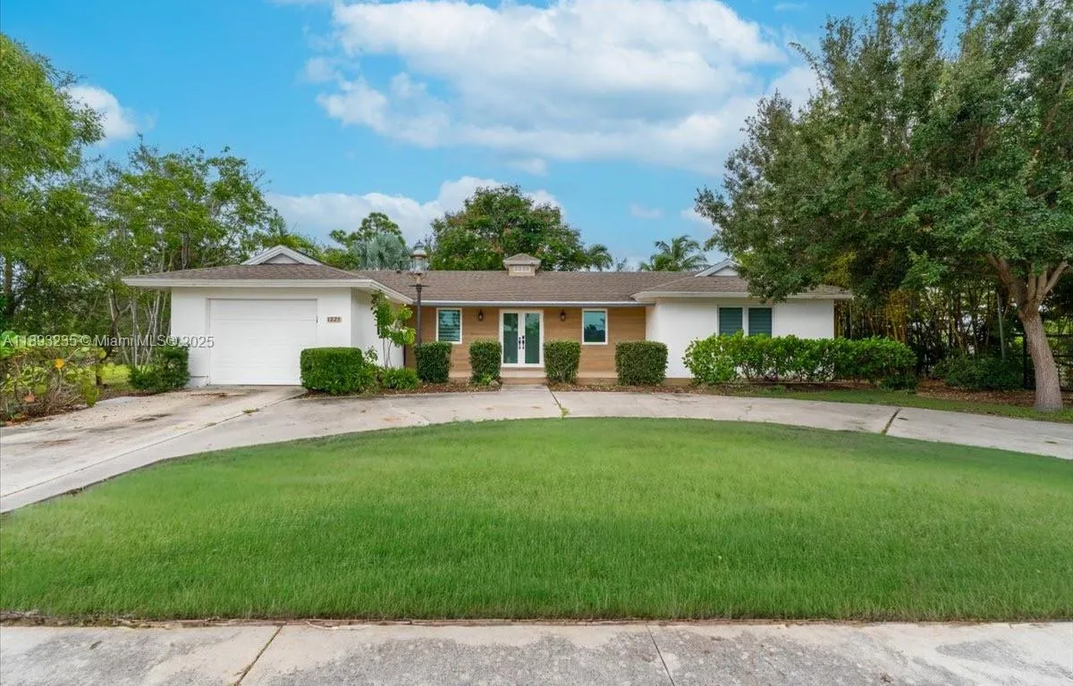 1225 FRUITLAND AVE, Marco Island FL 34145