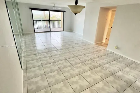 3111 Pass a Grille Way # 110, St Petersburg FL 33706