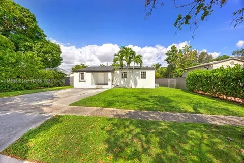 6457 SW 14th St, West Miami FL 33144