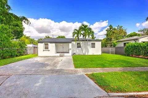 6457 SW 14th St, West Miami FL 33144