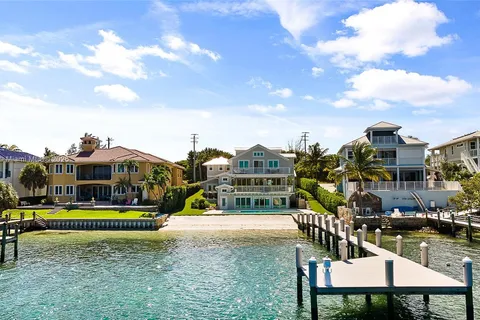 18119 SE Federal Hwy, Jupiter FL 33469