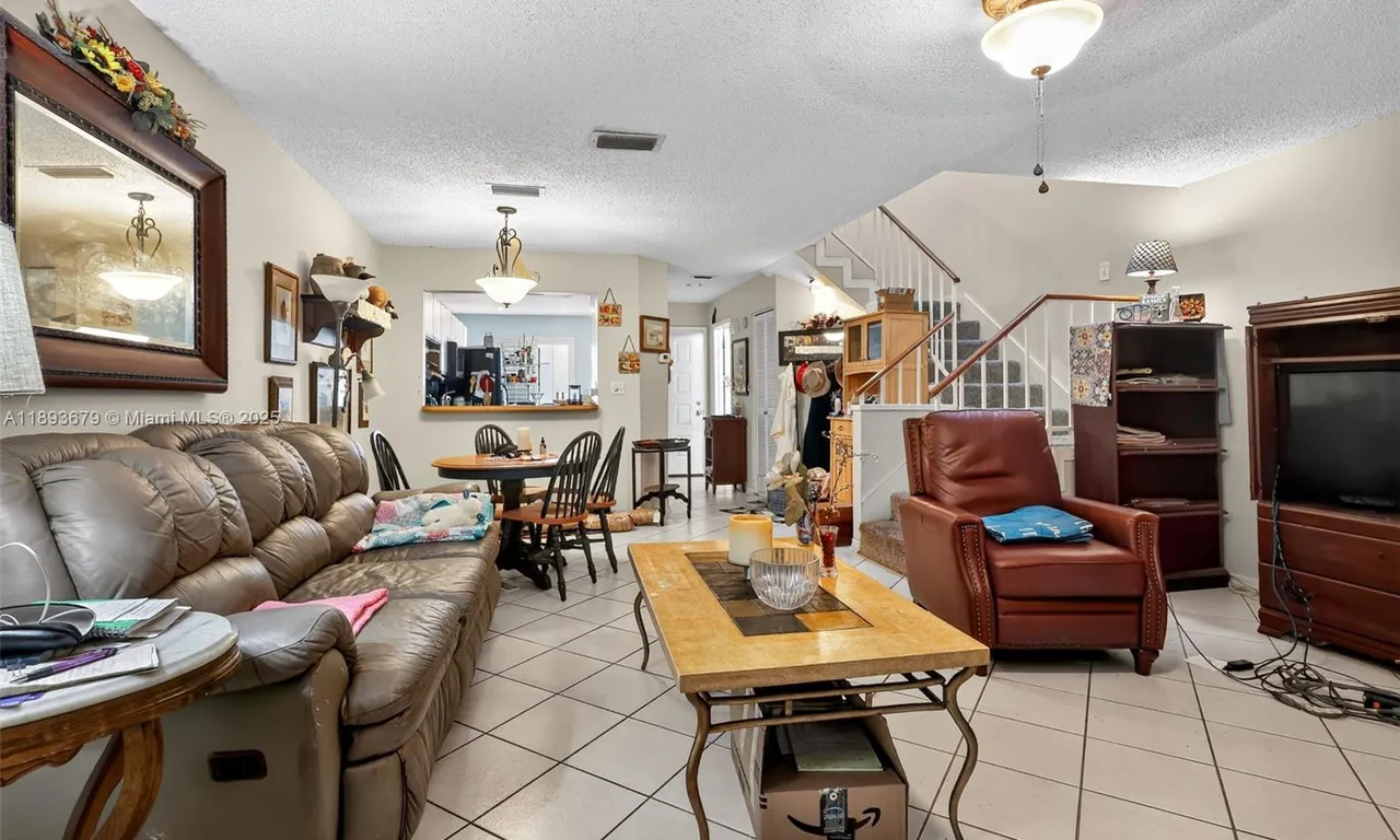 7701 W BAYMEADOWS CIR # 1093, Jacksonville FL 32256