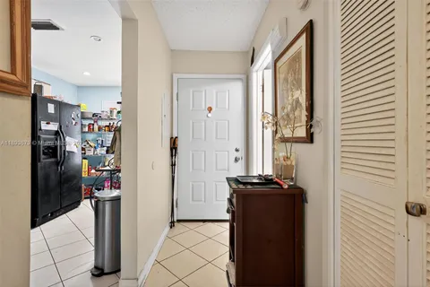 7701 W BAYMEADOWS CIR # 1093, Jacksonville FL 32256