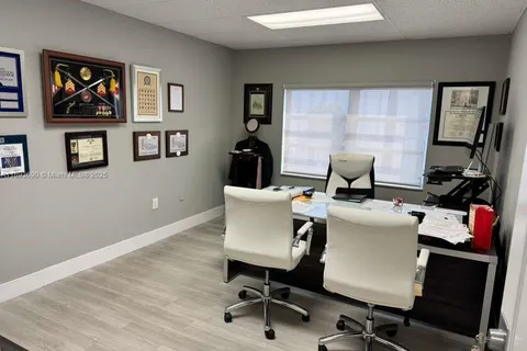 5245 NW 36th St # 230, Miami Springs FL 33166