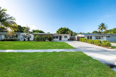 3589 Island Rd, Palm Beach Gardens FL 33410