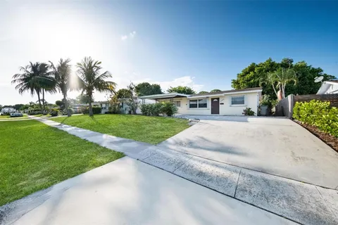 3589 Island Rd, Palm Beach Gardens FL 33410