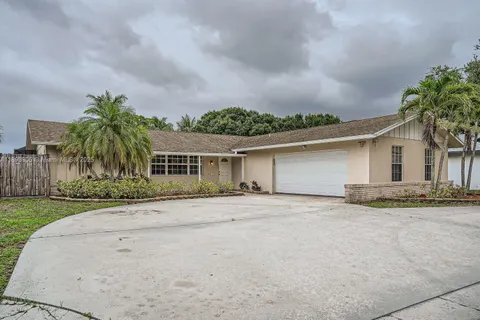 9802 N Military Trl, Palm Beach Gardens FL 33410