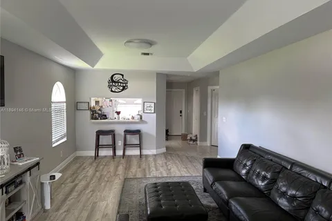 575 Augusta Boulevard # 8, Naples FL 34113