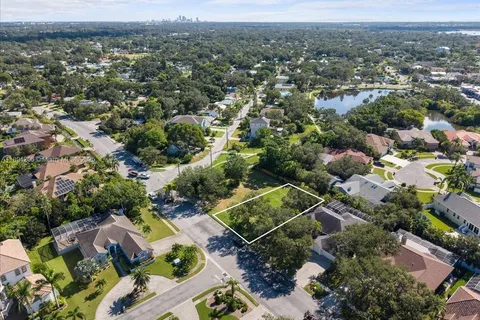 2207 54th ST S, St Petersburg FL 33707