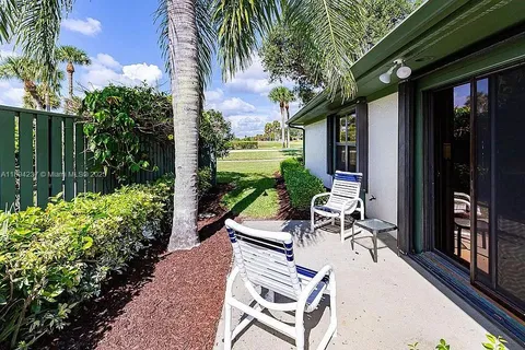6893 SE Bunker Hill Dr, Hobe Sound FL 33455