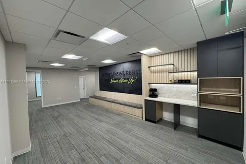 1695 NW 110th Ave # 221, Sweetwater FL 33172