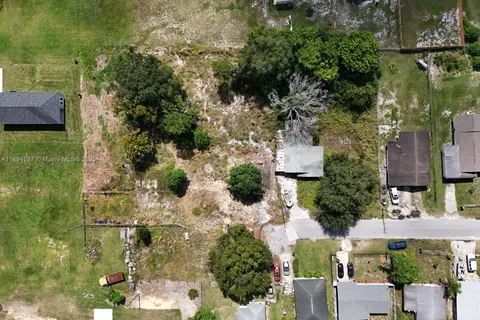 219 SHEILA LANE, Lake Wales FL 33859