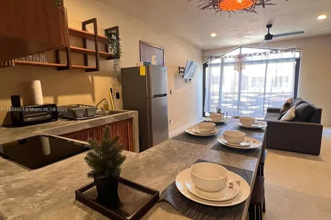 The Wave Lote 018 Calle 70, FL