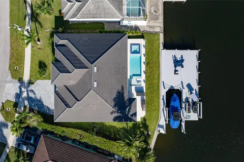 1173 Strawberry Ct, Marco Island FL 34145