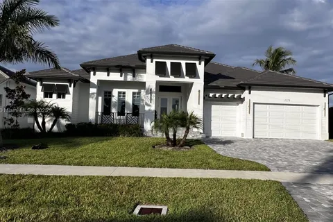 1173 Strawberry Ct, Marco Island FL 34145