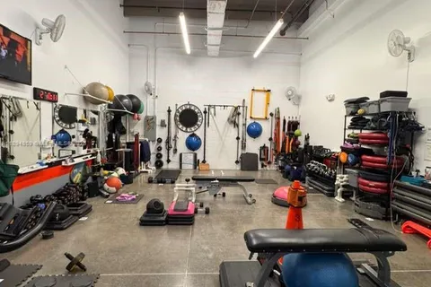 10890 NW 17th St # 127, Sweetwater FL 33172