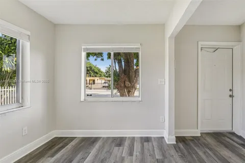 5900 SW 63rd St, South Miami FL 33143