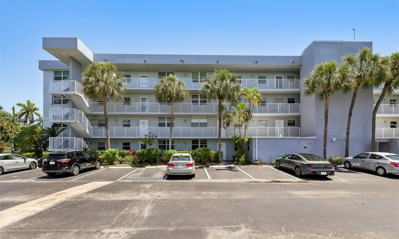 101 Royal Park Dr # 1D, Oakland Park FL 33309