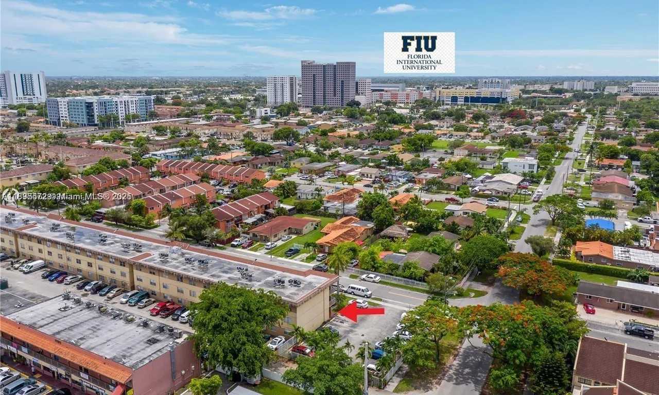 11005 SW 1st St # 207, Sweetwater FL 33174