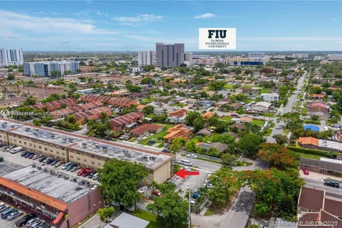 11005 SW 1st St # 207, Sweetwater FL 33174