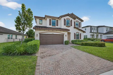 1310 Whitcombe Dr, Royal Palm Beach FL 33411