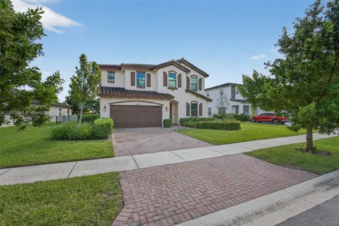 1310 Whitcombe Dr, Royal Palm Beach FL 33411