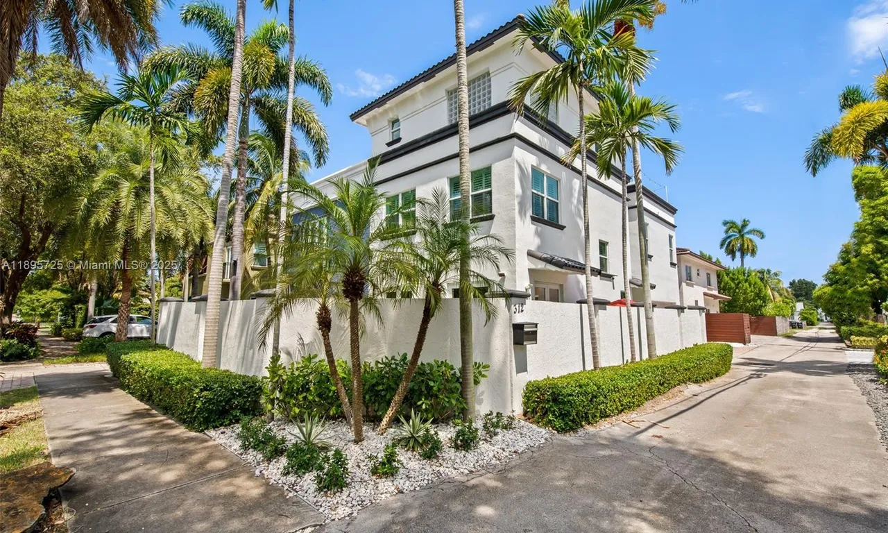 312 NE 12th Ave, Fort Lauderdale FL 33301