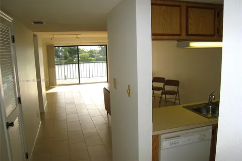3111 Pass a Grille Way # 109, St Petersburg FL 33706