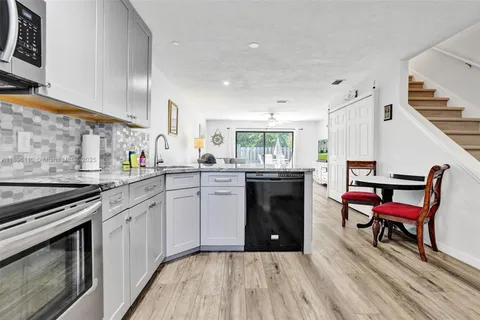 9421 Ocean Drive South, Jensen Beach FL 34957