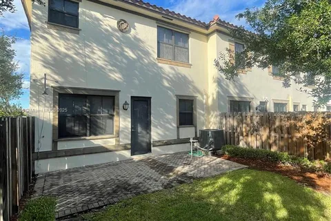 9596 N Town Parc Cir N, Parkland FL 33076