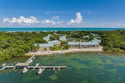 87200 Overseas Hwy # H4, Islamorada FL 33036