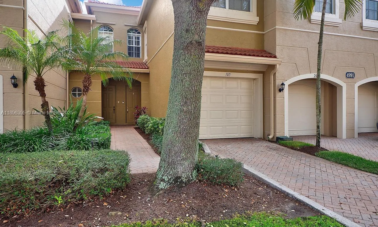 4991 Bonsai Cir # 105, Palm Beach Gardens FL 33418