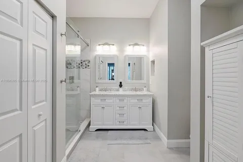 4991 Bonsai Cir # 105, Palm Beach Gardens FL 33418