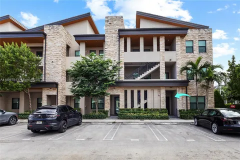 7805 NW 104th Ave # 6, Doral FL 33178