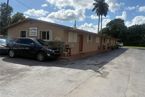 2924 NW 132nd Ter, Opa-Locka FL 33054