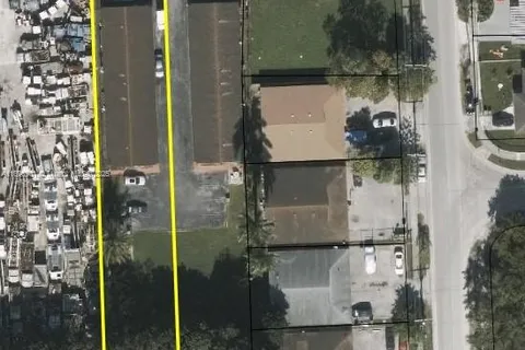 2924 NW 132nd Ter, Opa-Locka FL 33054