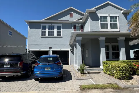 3074 White Horse CT, Kissimmee FL 34746