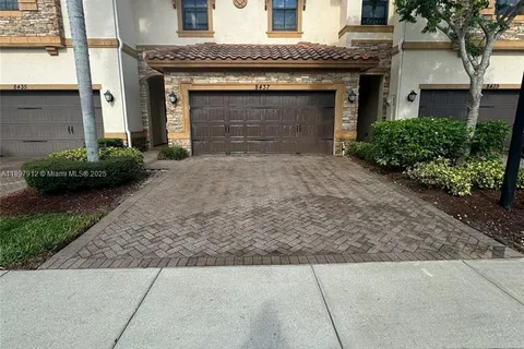 8437 Blue Cove Way, Parkland FL 33076