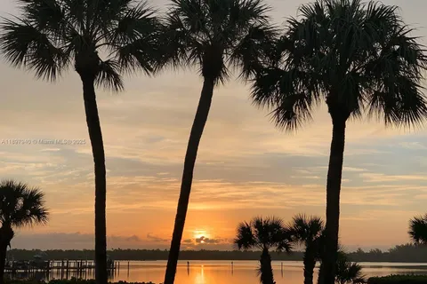 6062 SE Landing Way # 15, Stuart FL 34997